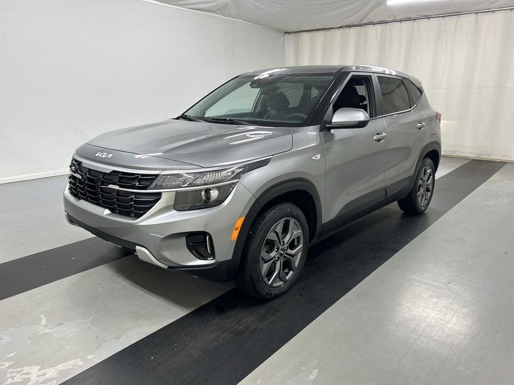 Certified 2024 Kia Seltos LX AWD/4WD image 5