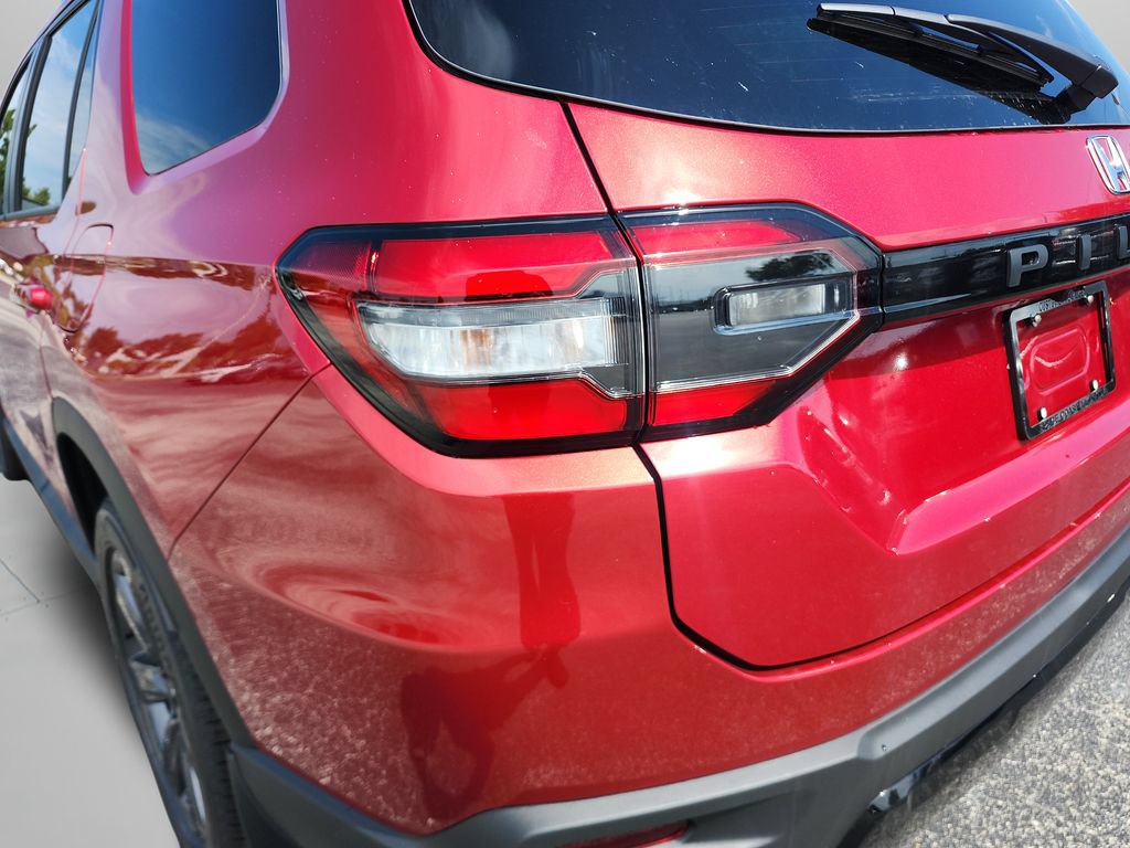 New 2026 Honda Pilot Sport image 15