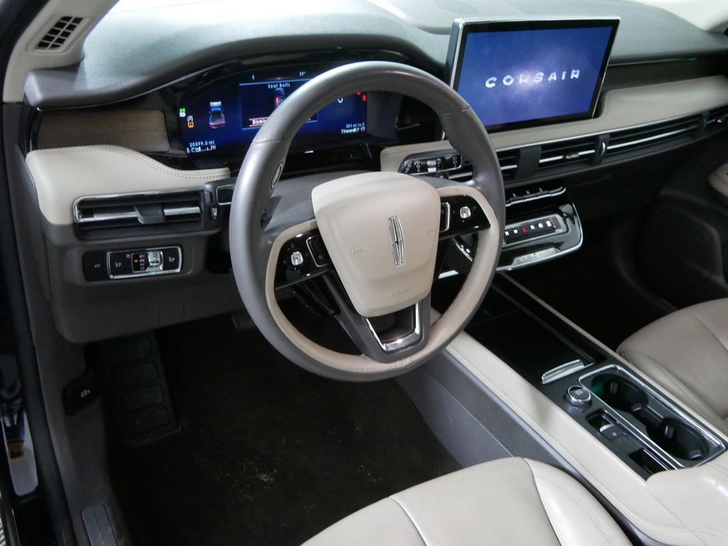 Used 2023 Lincoln Corsair Reserve w/ Jet Appearance Package image 11