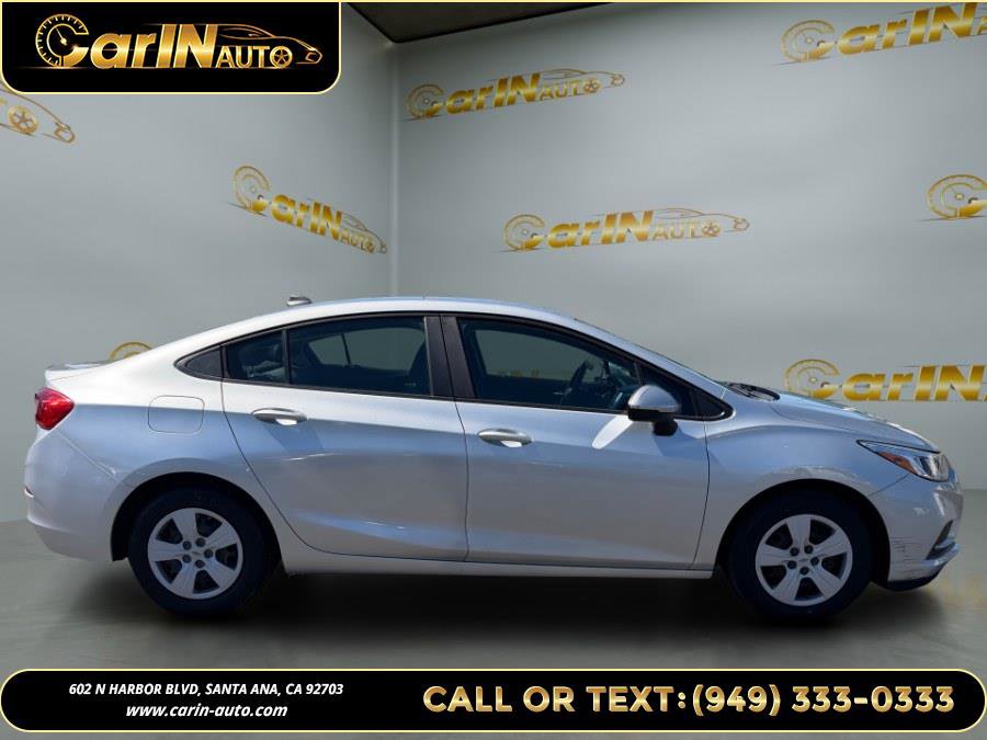 Used 2017 Chevrolet Cruze LS image 4