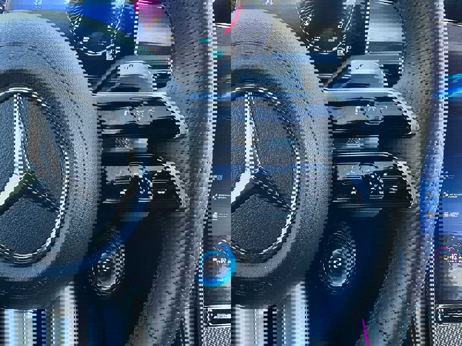 Used 2024 Mercedes-Benz C 43 AMG 4MATIC Sedan image 37