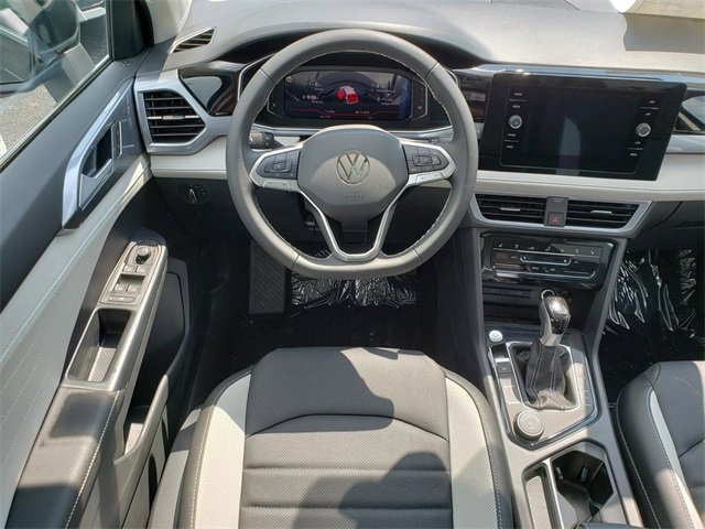 New 2025 Volkswagen Taos SEL image 11