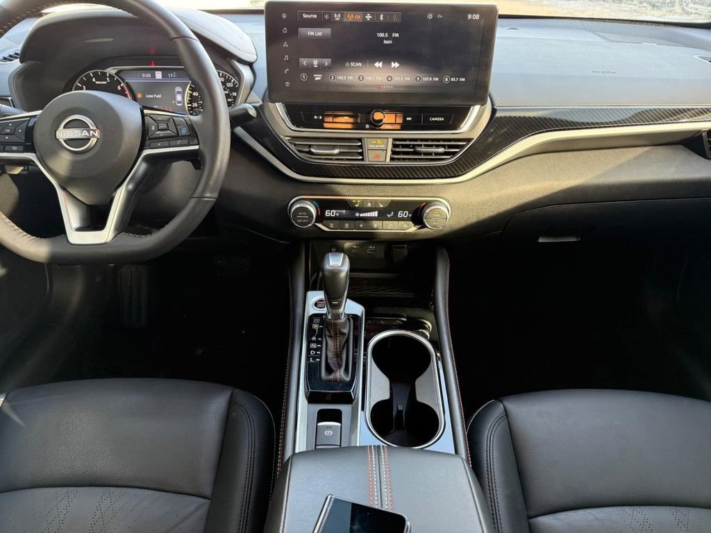 Used 2023 Nissan Altima 2.0 SR FWD image 10
