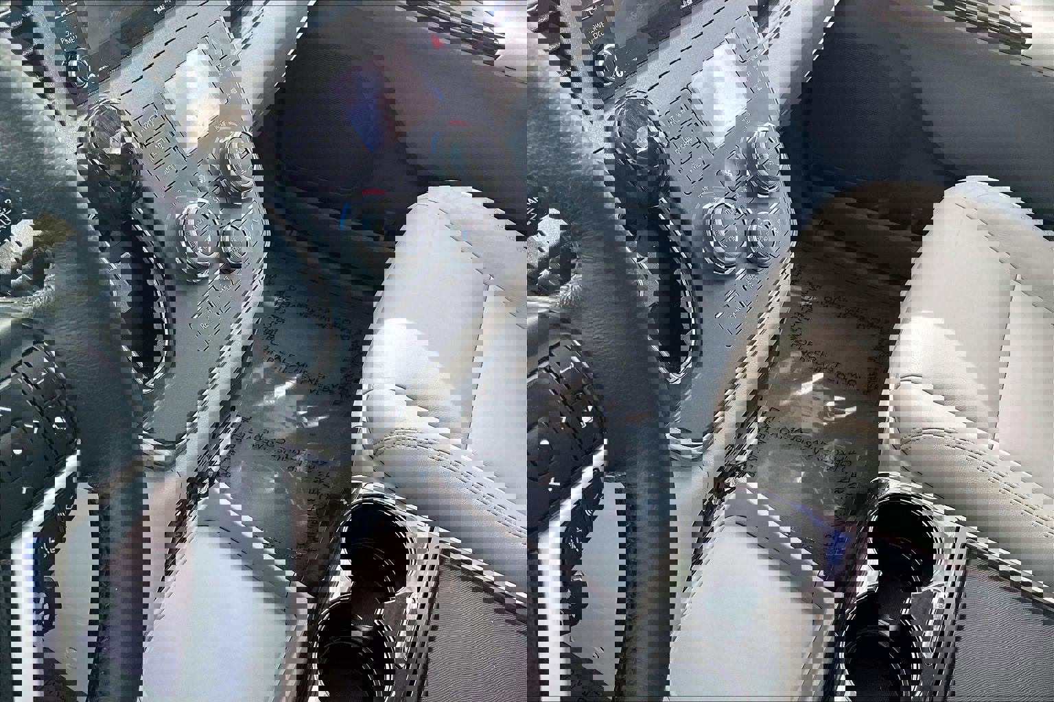 Used 2019 Toyota Sienna XLE image 22