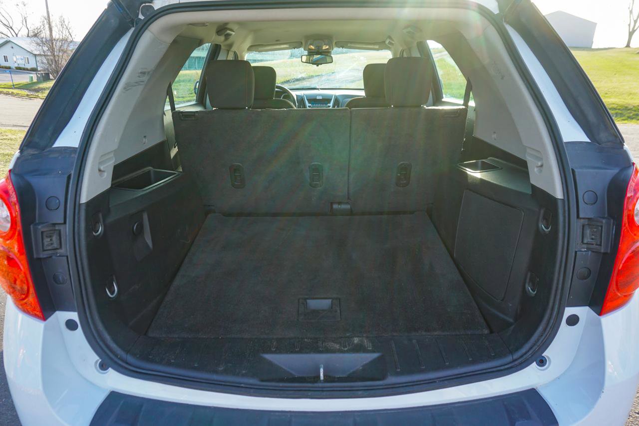 Used 2013 Chevrolet Equinox LS image 24