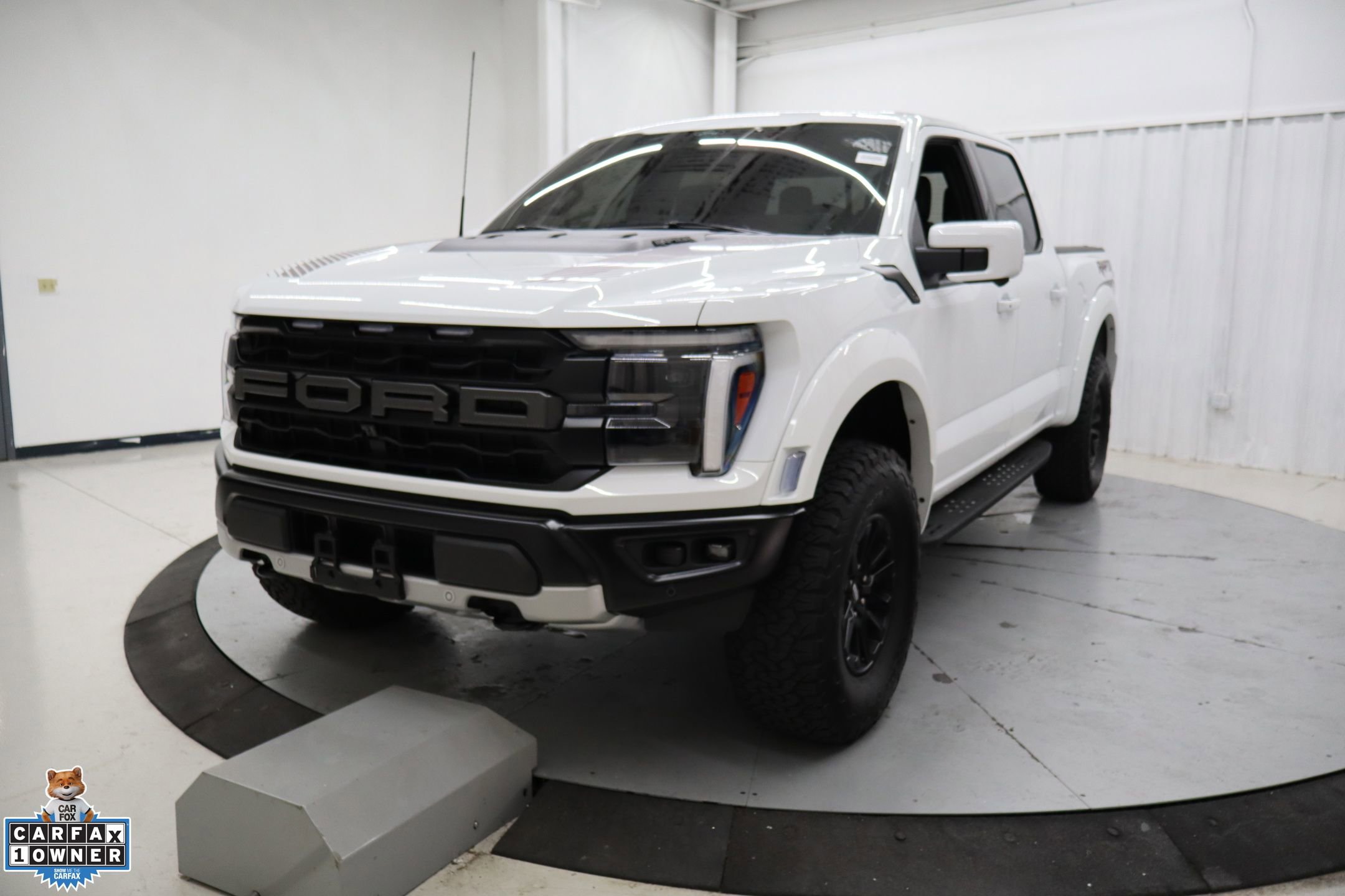 Certified 2025 Ford F150 Raptor AWD/4WD image 5