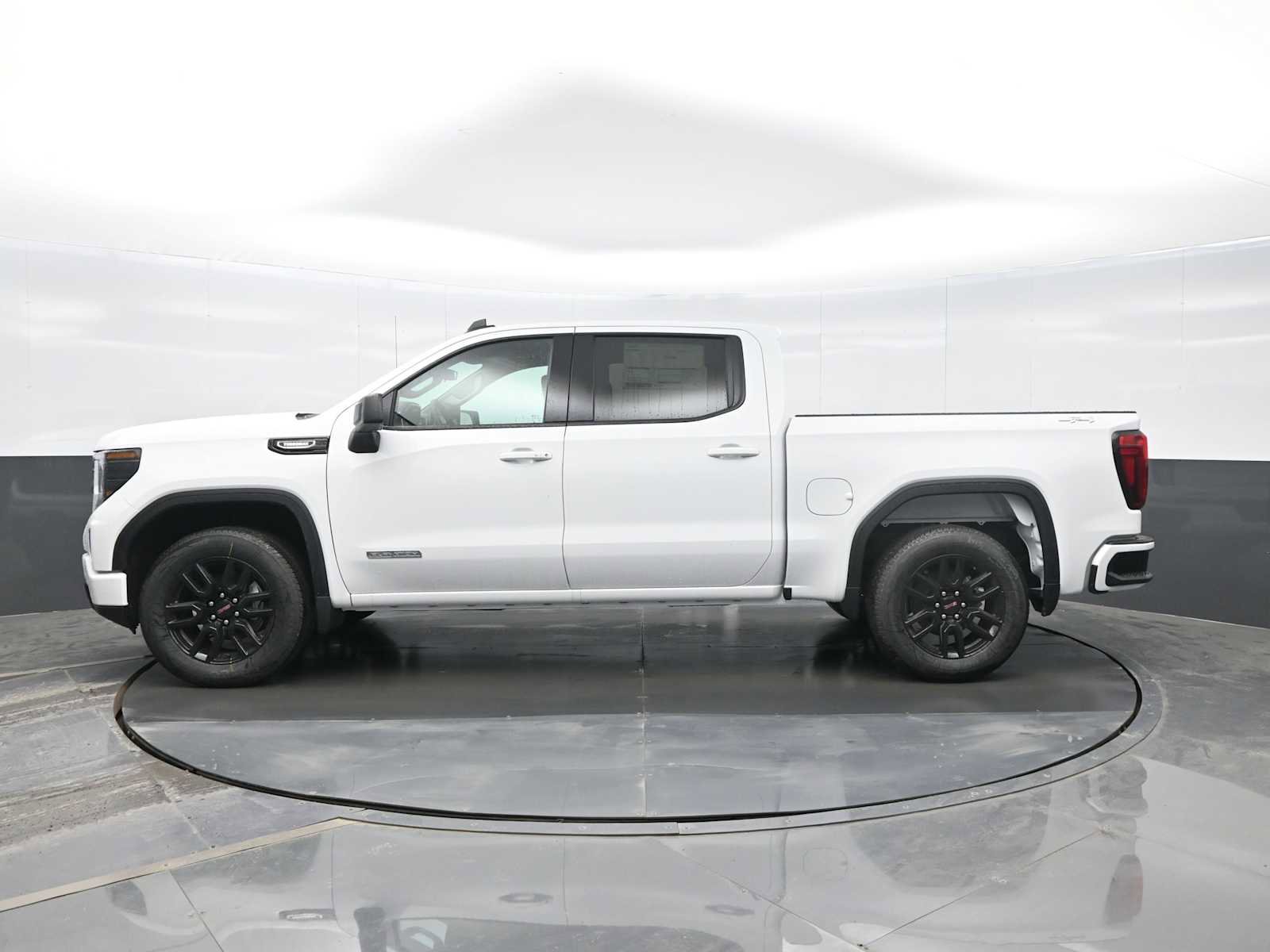 New 2026 GMC Sierra 1500 Elevation image 5