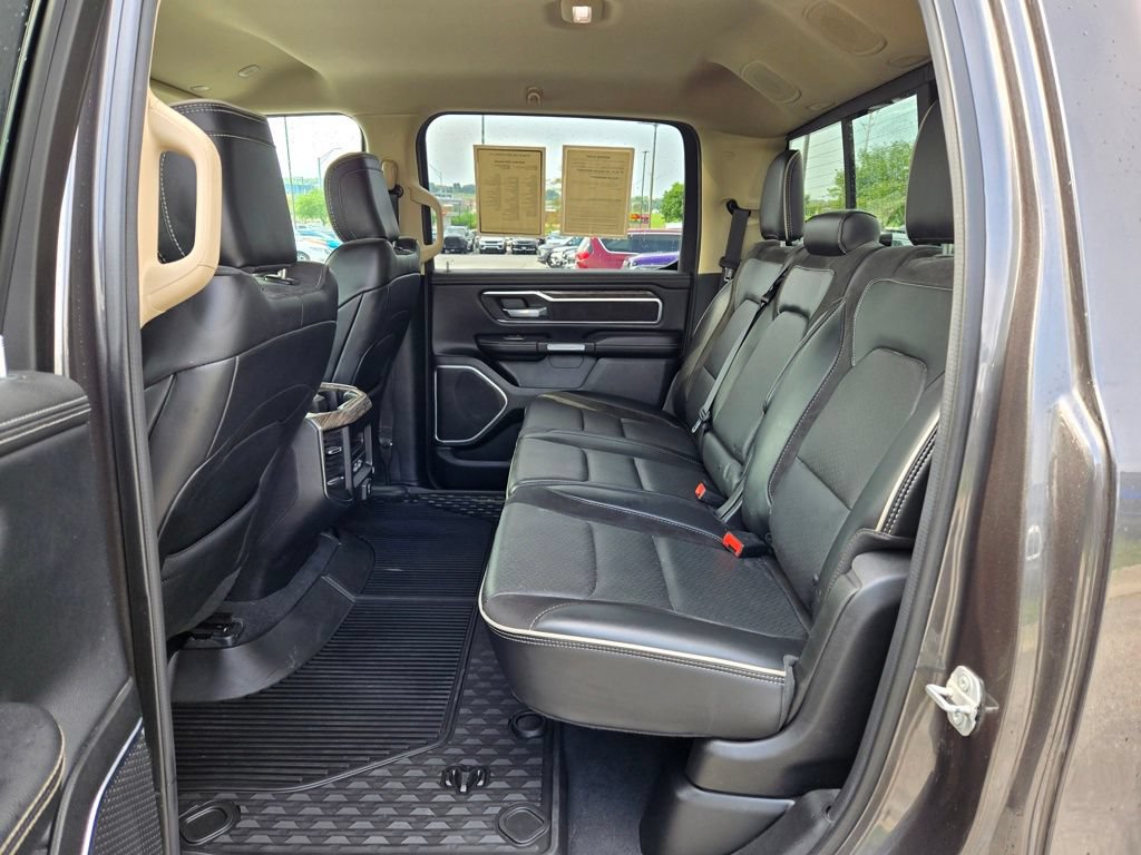 Used 2019 RAM 1500 Laramie AWD/4WD image 29