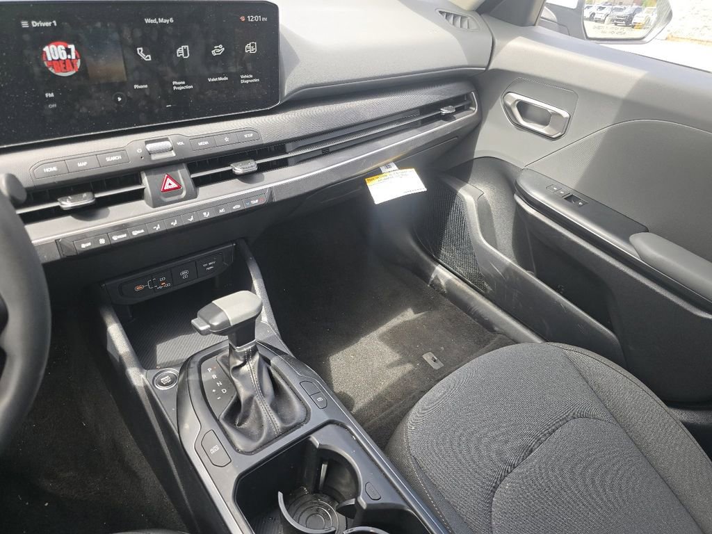 Certified 2025 Kia K4 FWD image 29