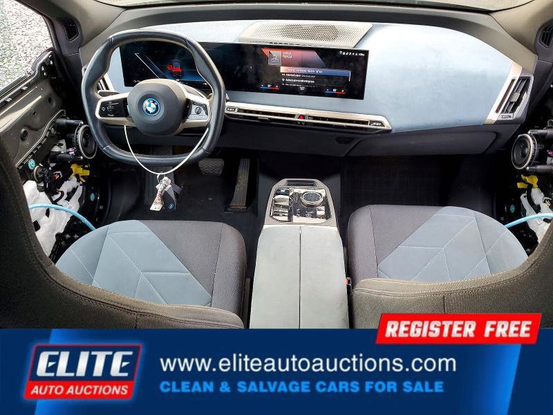 Used 2022 BMW iX xDrive50 w/ Premium Package image 15