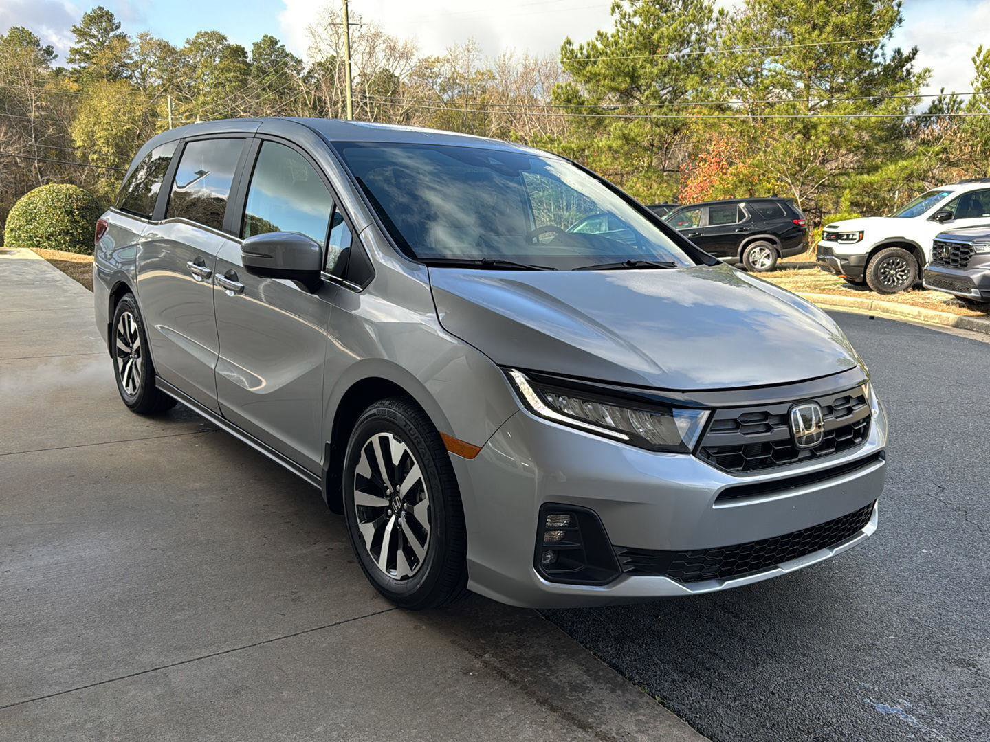 New 2026 Honda Odyssey EX-L image 6