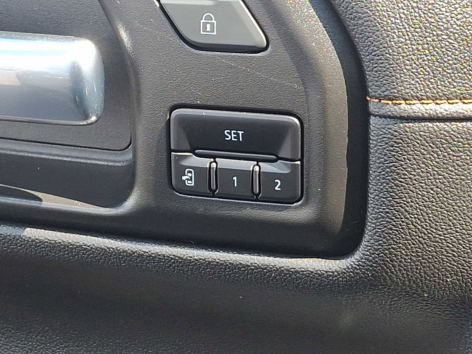 Used 2020 GMC Sierra 1500 AT4 w/ AT4 Premium Package image 29