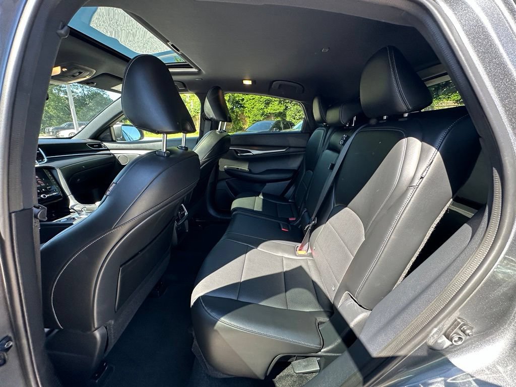 Certified 2023 INFINITI QX55 Luxe w/ Cargo Package AWD/4WD image 18