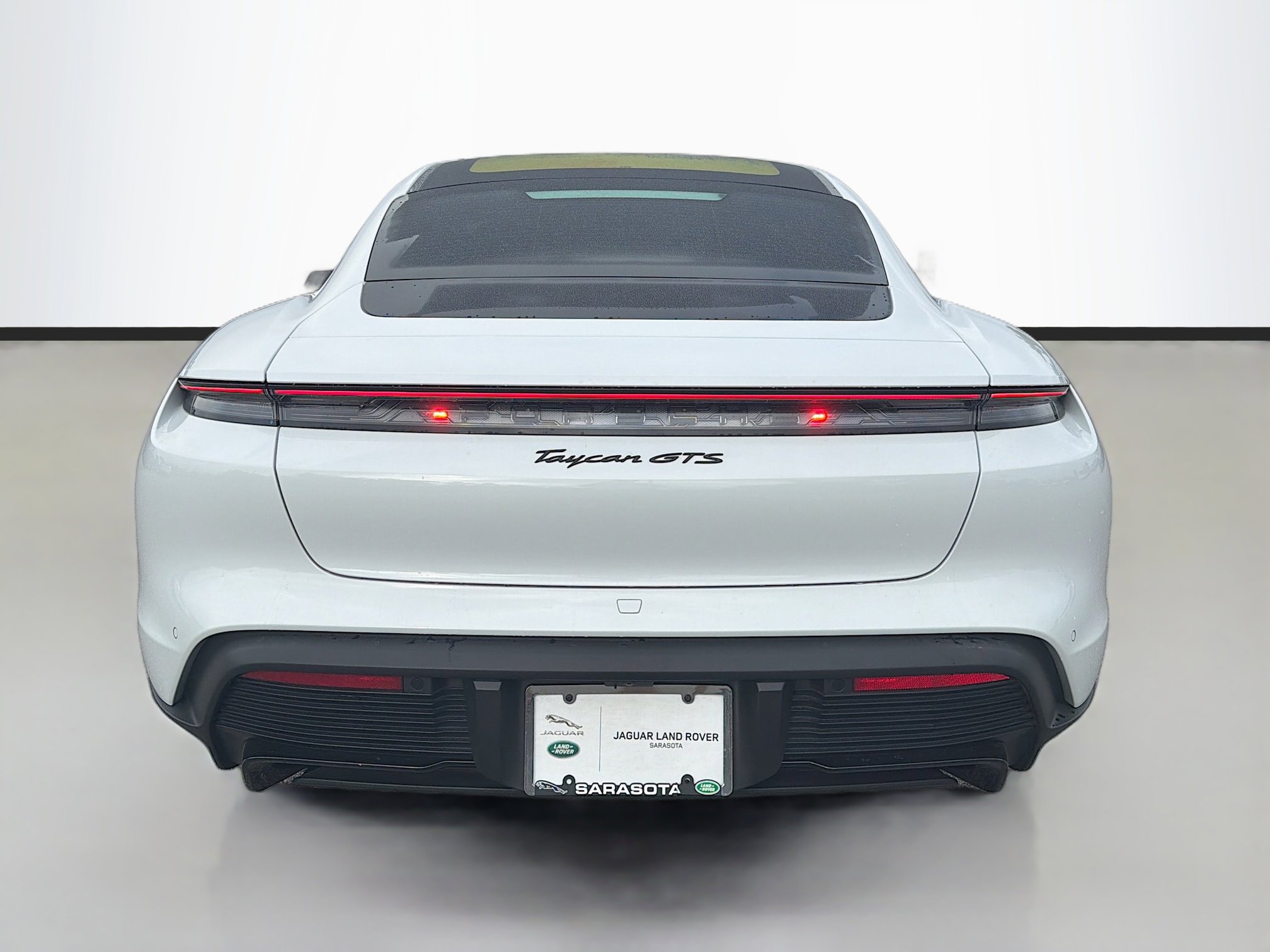 Used 2022 Porsche Taycan GTS w/ Premium Package (P6U) image 4