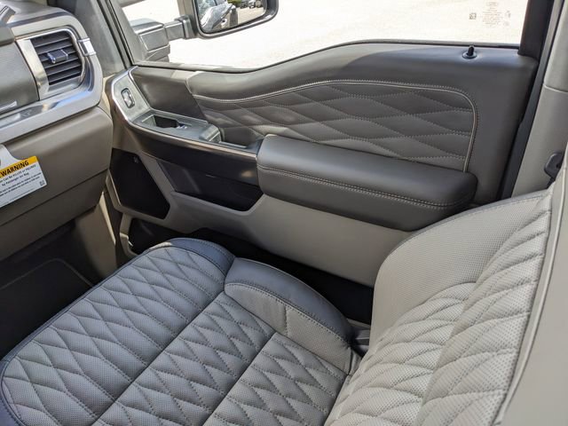 Used 2026 Ford F450 Platinum w/ Platinum Plus Package image 18