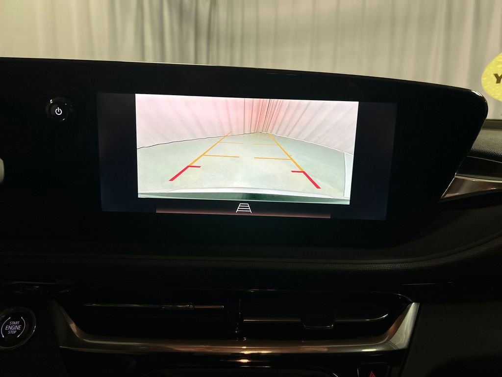 Used 2024 Buick Envista Sport Touring w/ Convenience I Package image 18