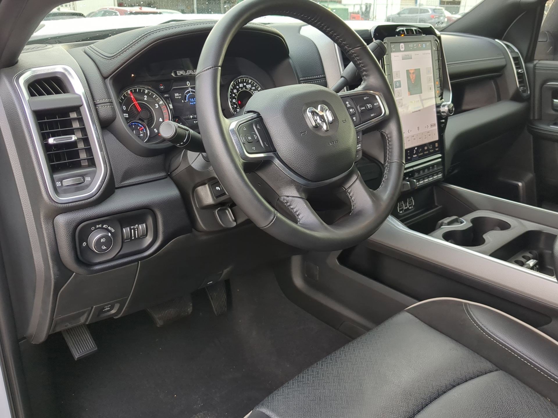 Used 2024 RAM 3500 Laramie w/ Night Edition image 13