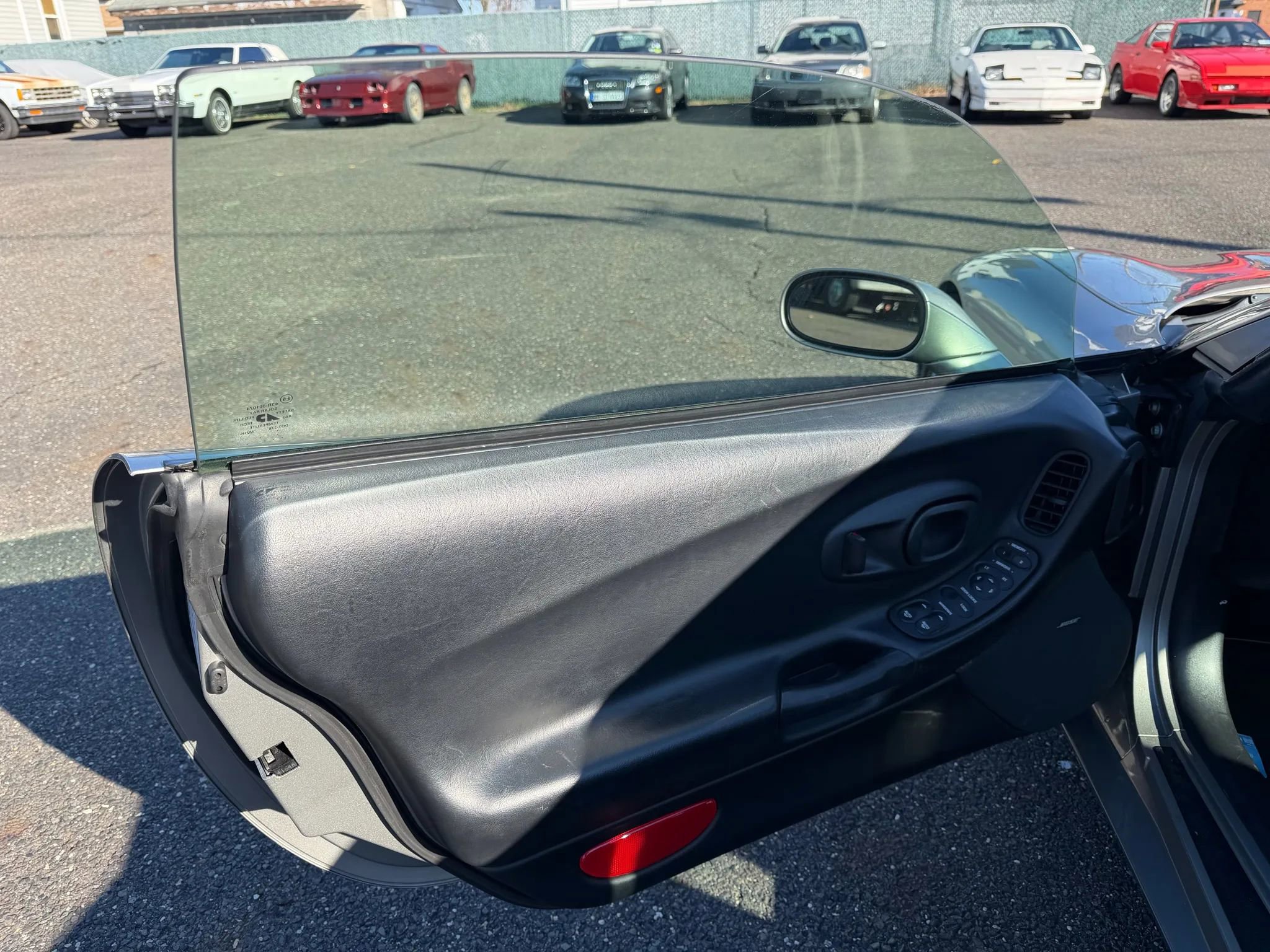 Used 2001 Chevrolet Corvette Coupe w/ Preferred Equipment Group1 image 14