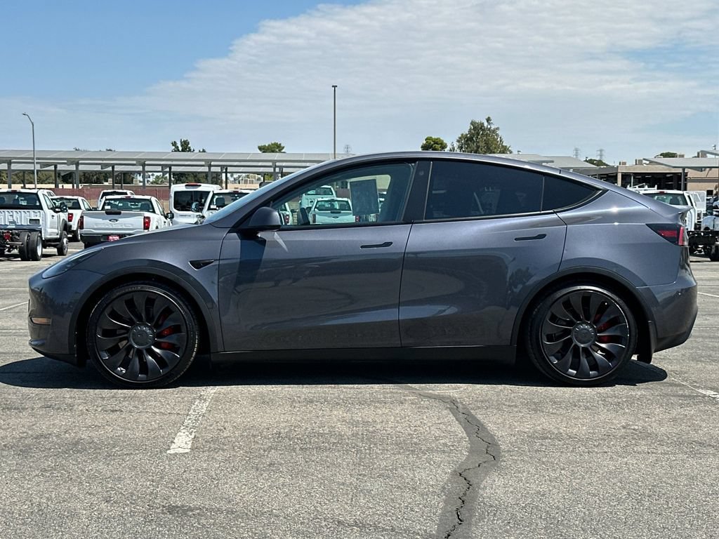 Used 2022 Tesla Model Y Performance AWD/4WD image 6