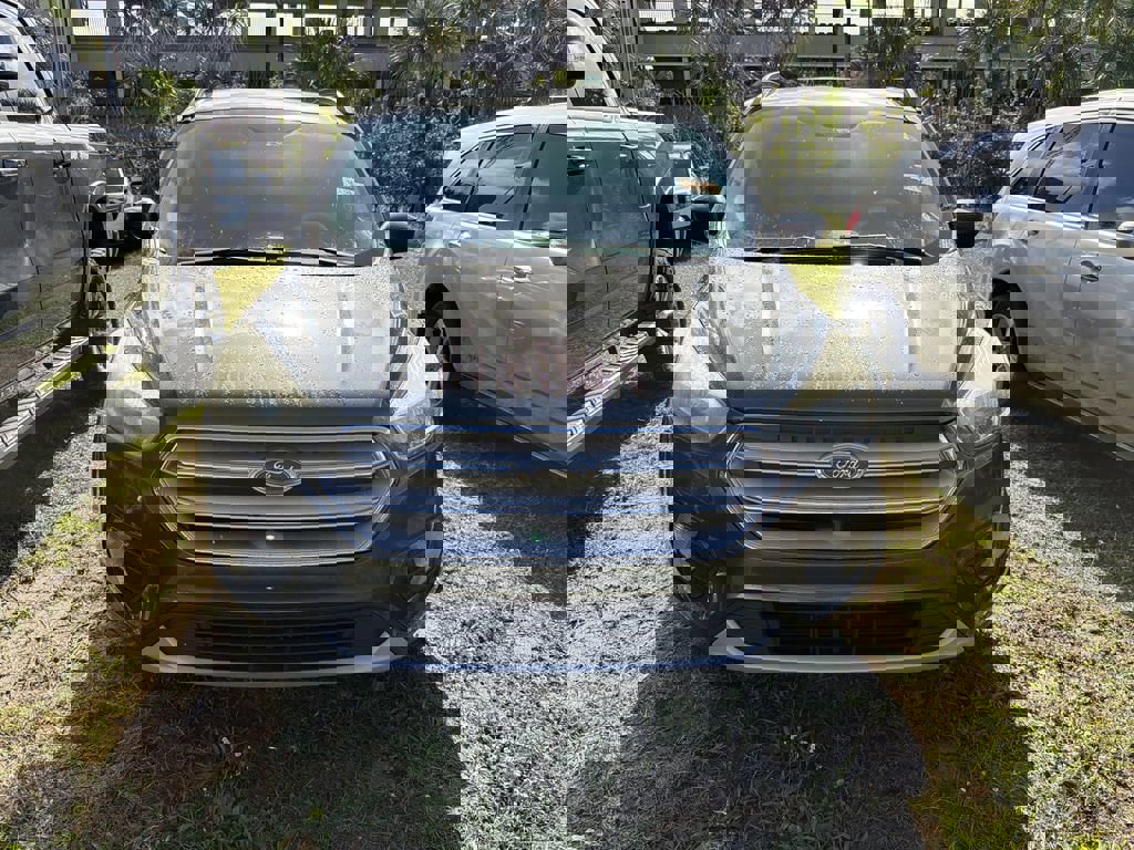 Used 2018 Ford Escape SE image 3