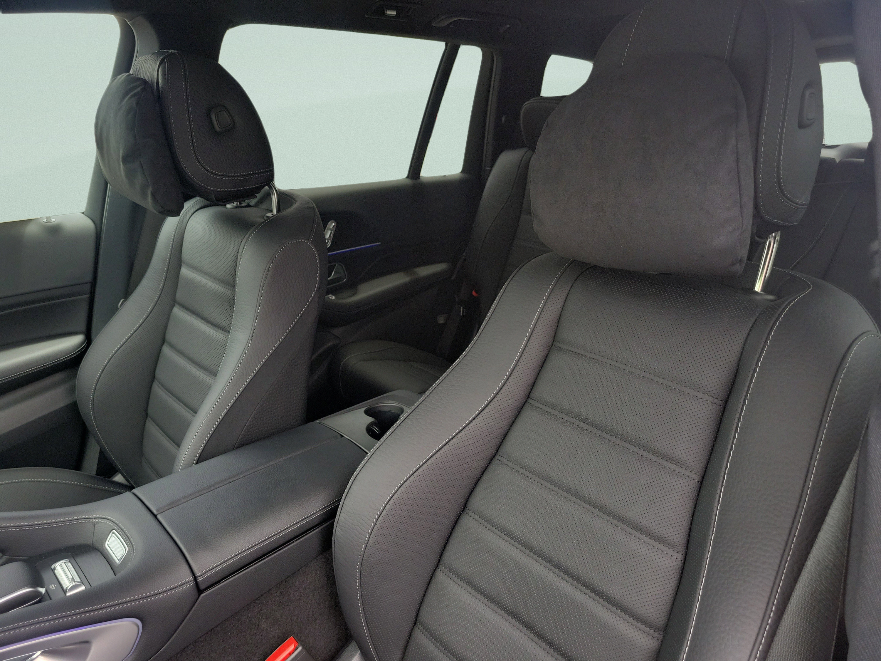 New 2026 Mercedes-Benz GLS 450 4MATIC image 19