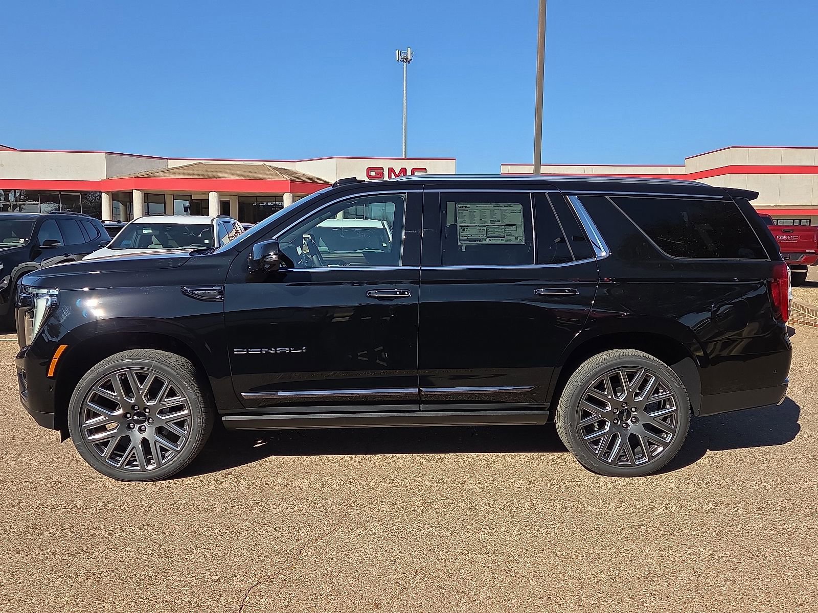 New 2026 GMC Yukon Denali Ultimate image 2