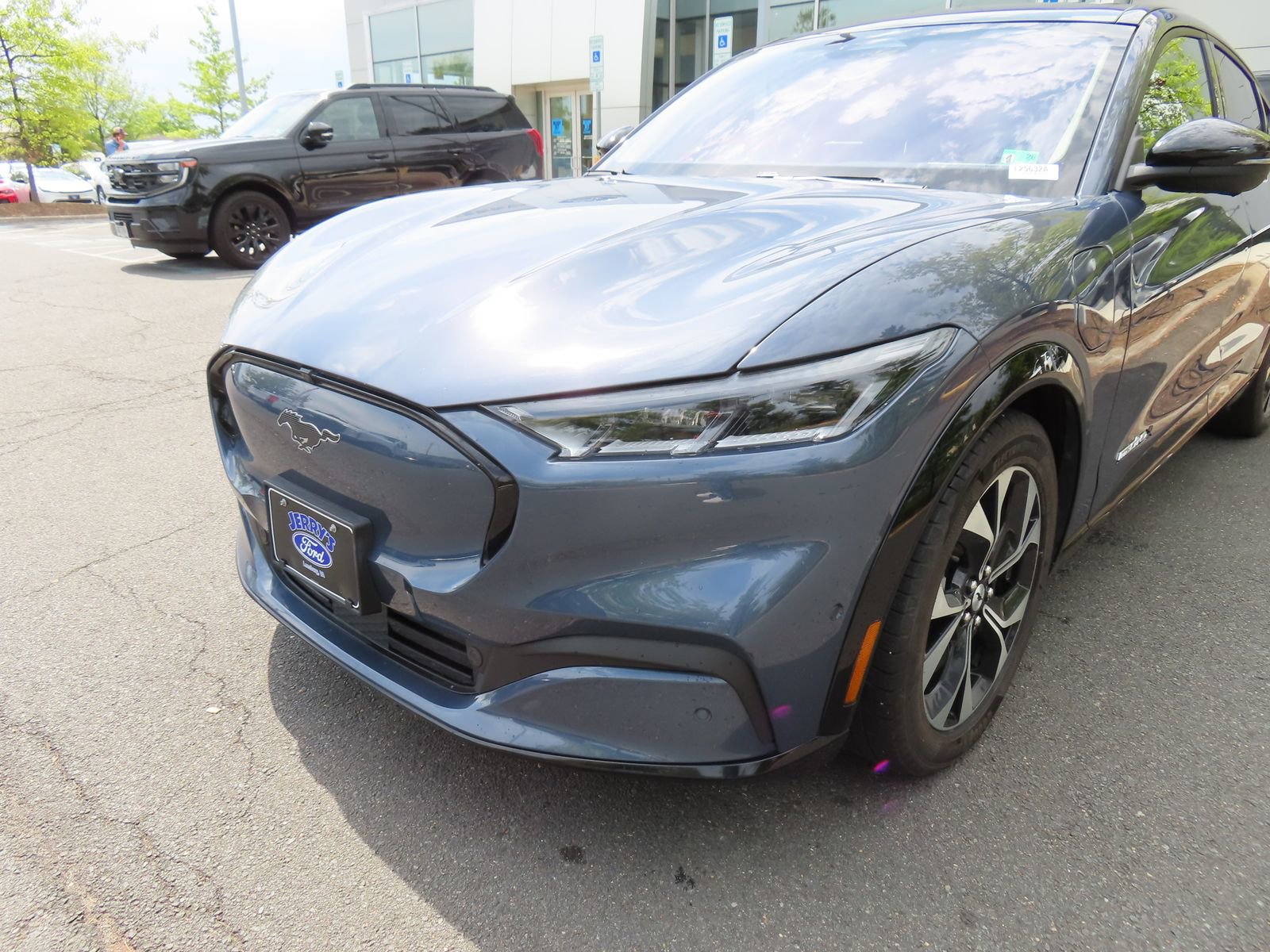 Used 2021 Ford Mustang Mach-E Premium AWD/4WD image 9