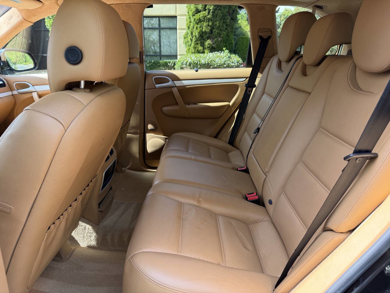 Used 2005 Porsche Cayenne Turbo AWD/4WD image 23