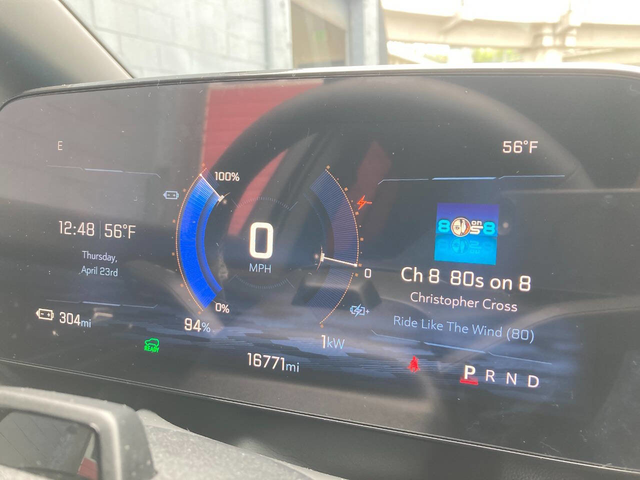 Used 2025 Chevrolet Equinox EV LT w/ Convenience Package II FWD image 17