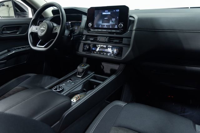 Used 2024 Nissan Pathfinder S w/ Cargo Package image 25