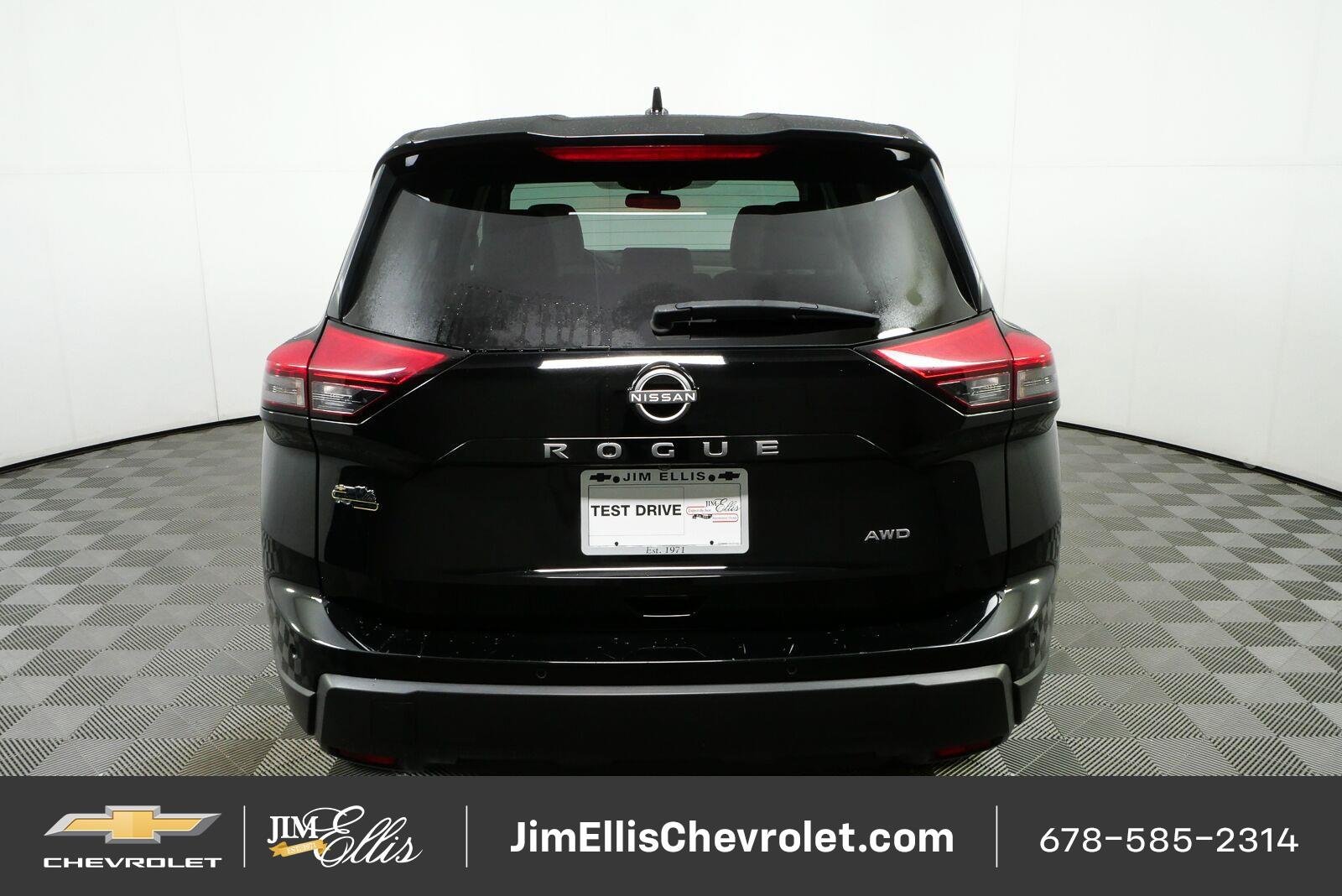 Used 2025 Nissan Rogue SV AWD/4WD image 26