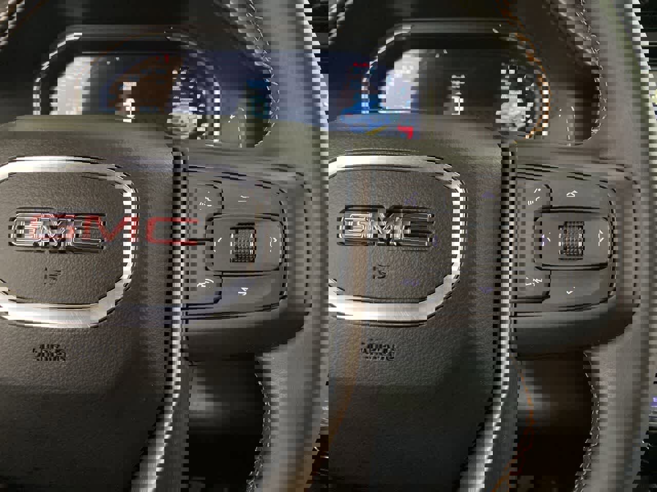 Used 2025 GMC Sierra 1500 AT4 w/ AT4 Premium Package image 21