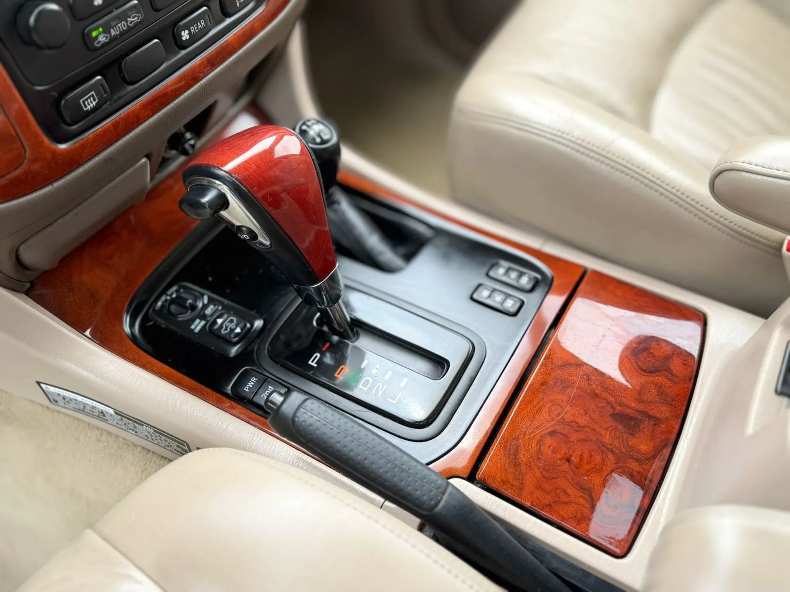 Used 2001 Lexus LX 470 4WD image 46
