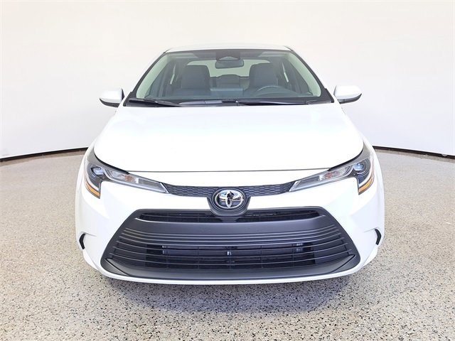 Used 2025 Toyota Corolla LE image 3