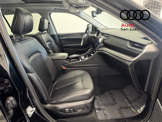 Used 2022 Jeep Grand Cherokee L Limited w/ Black Appearance Package RWD image 25