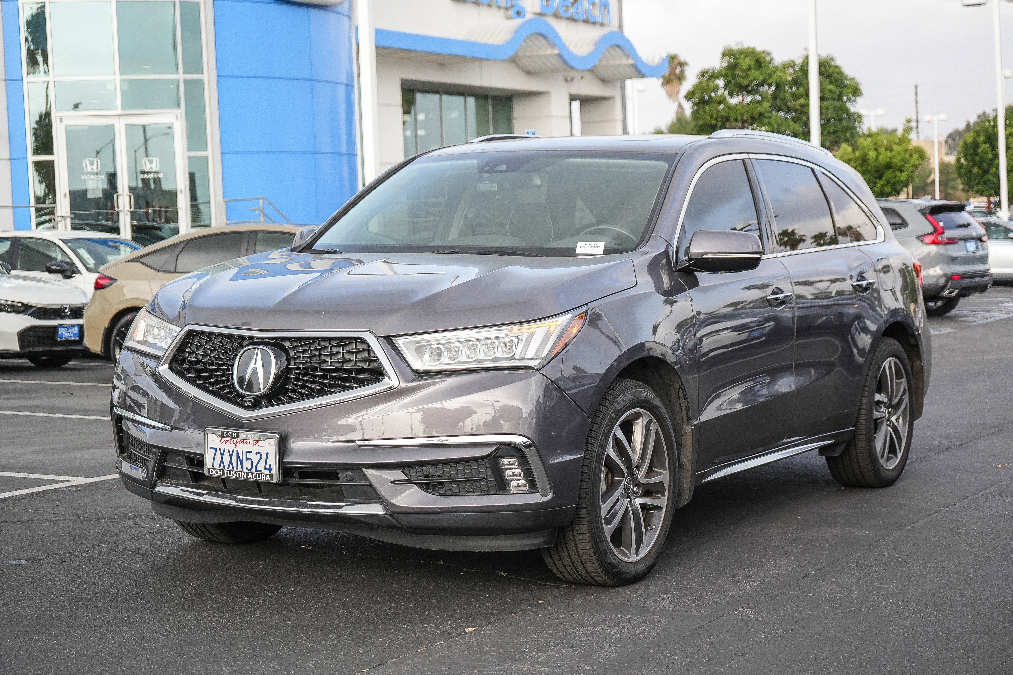 Used 2017 Acura MDX SH-AWD image 3