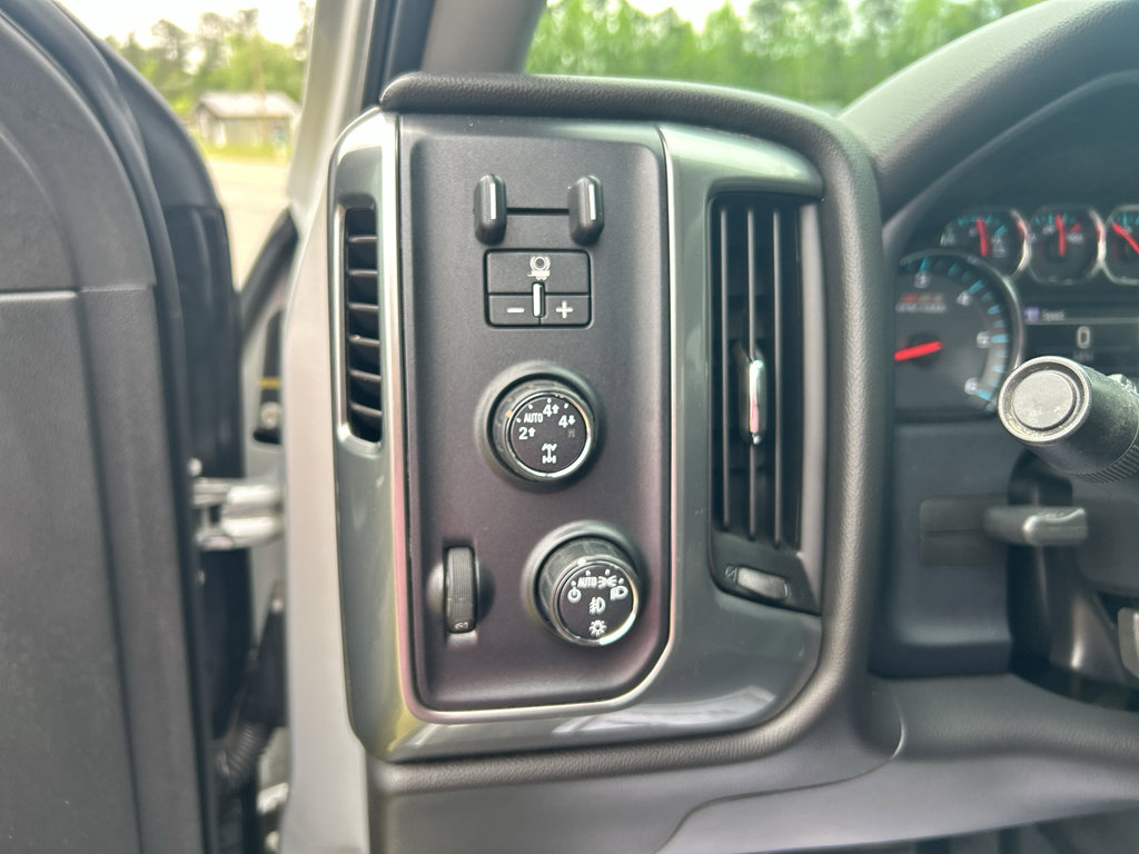 Used 2016 Chevrolet Silverado 1500 LT w/ All Star Edition image 23