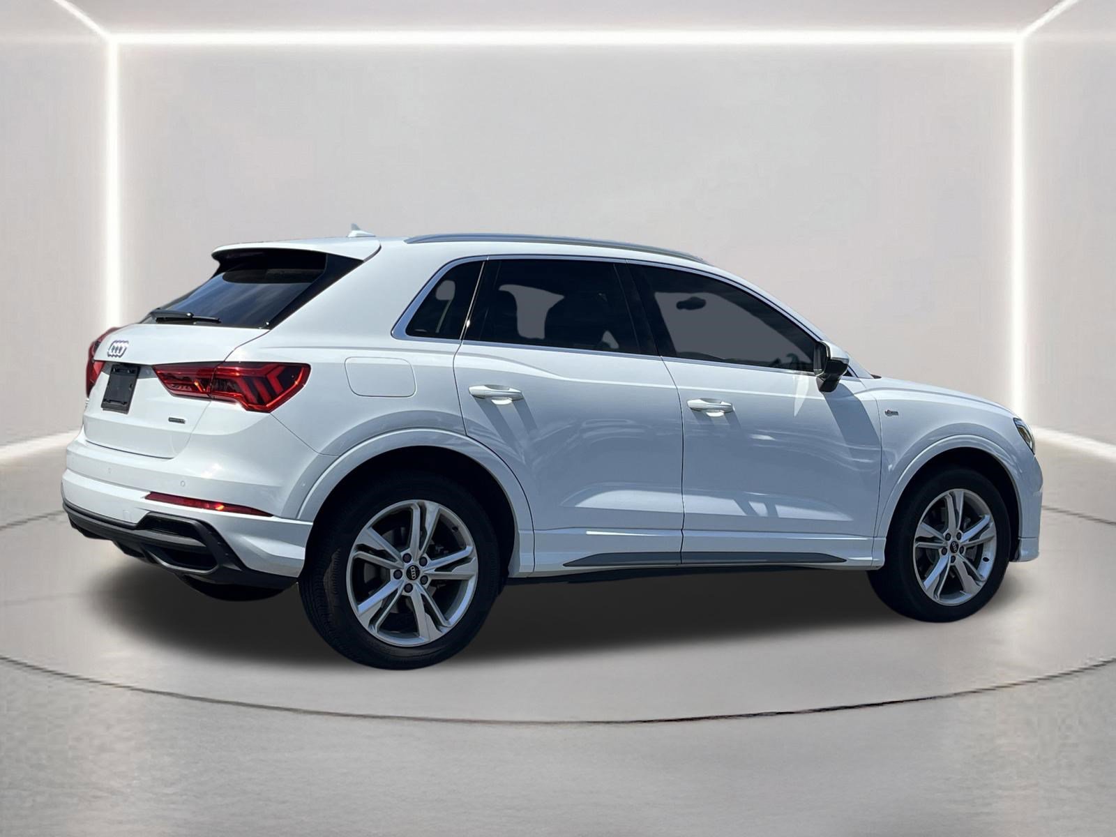 Used 2022 Audi Q3 2.0T Premium Plus AWD/4WD image 28