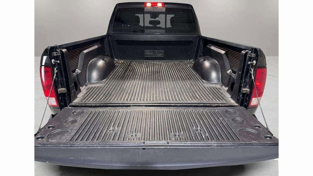 Used 2017 RAM 1500 Classic SLT image 25