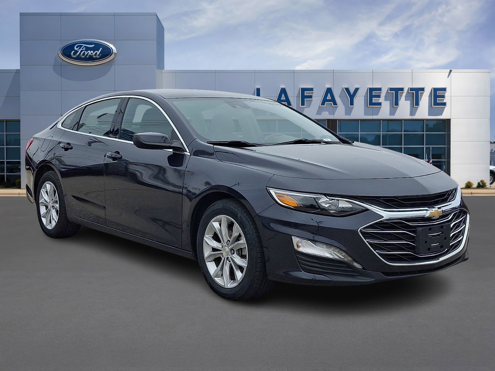 Used 2023 Chevrolet Malibu LT FWD image 1