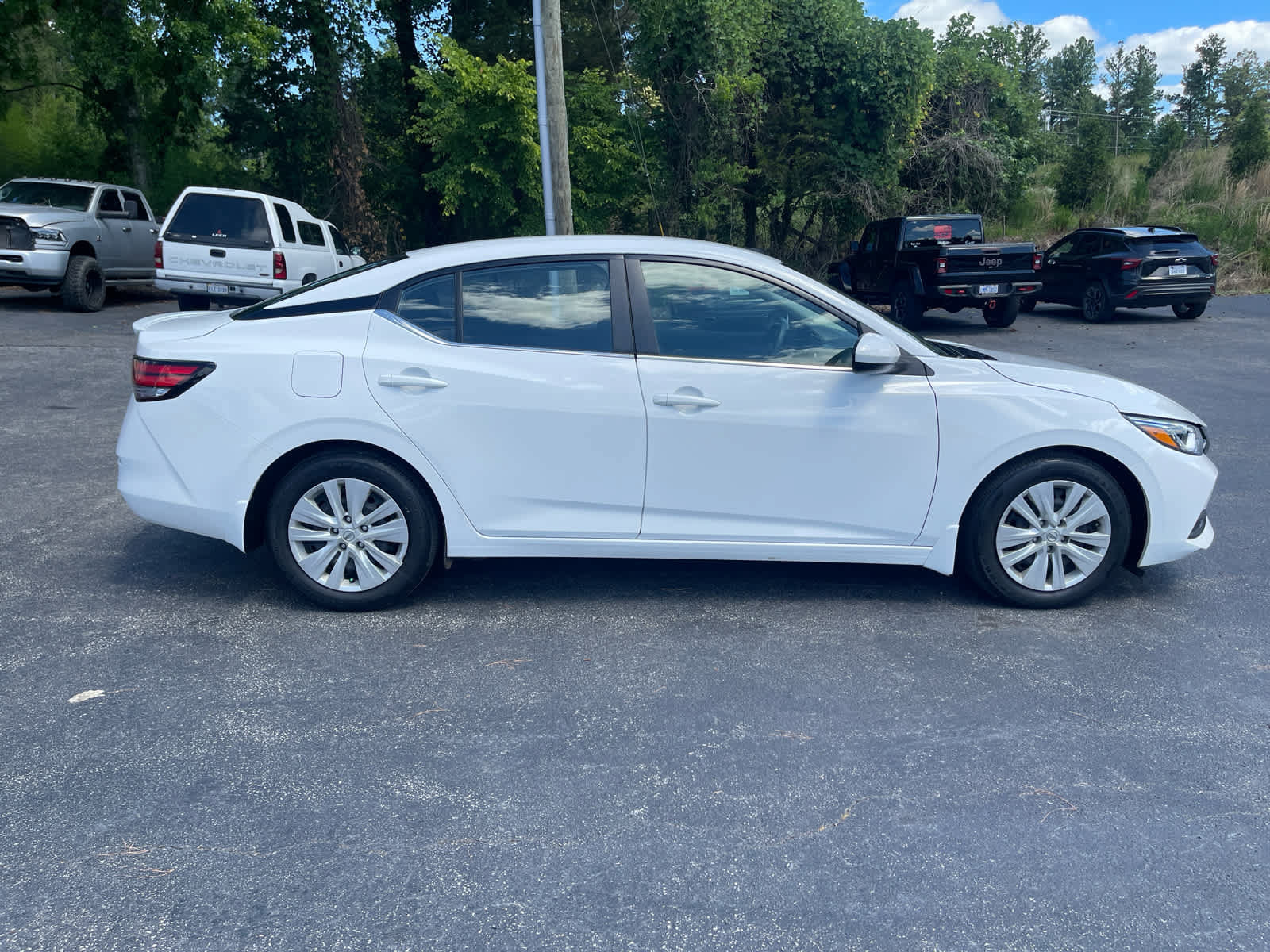 Used 2023 Nissan Sentra S w/ Electronics Package FWD image 7