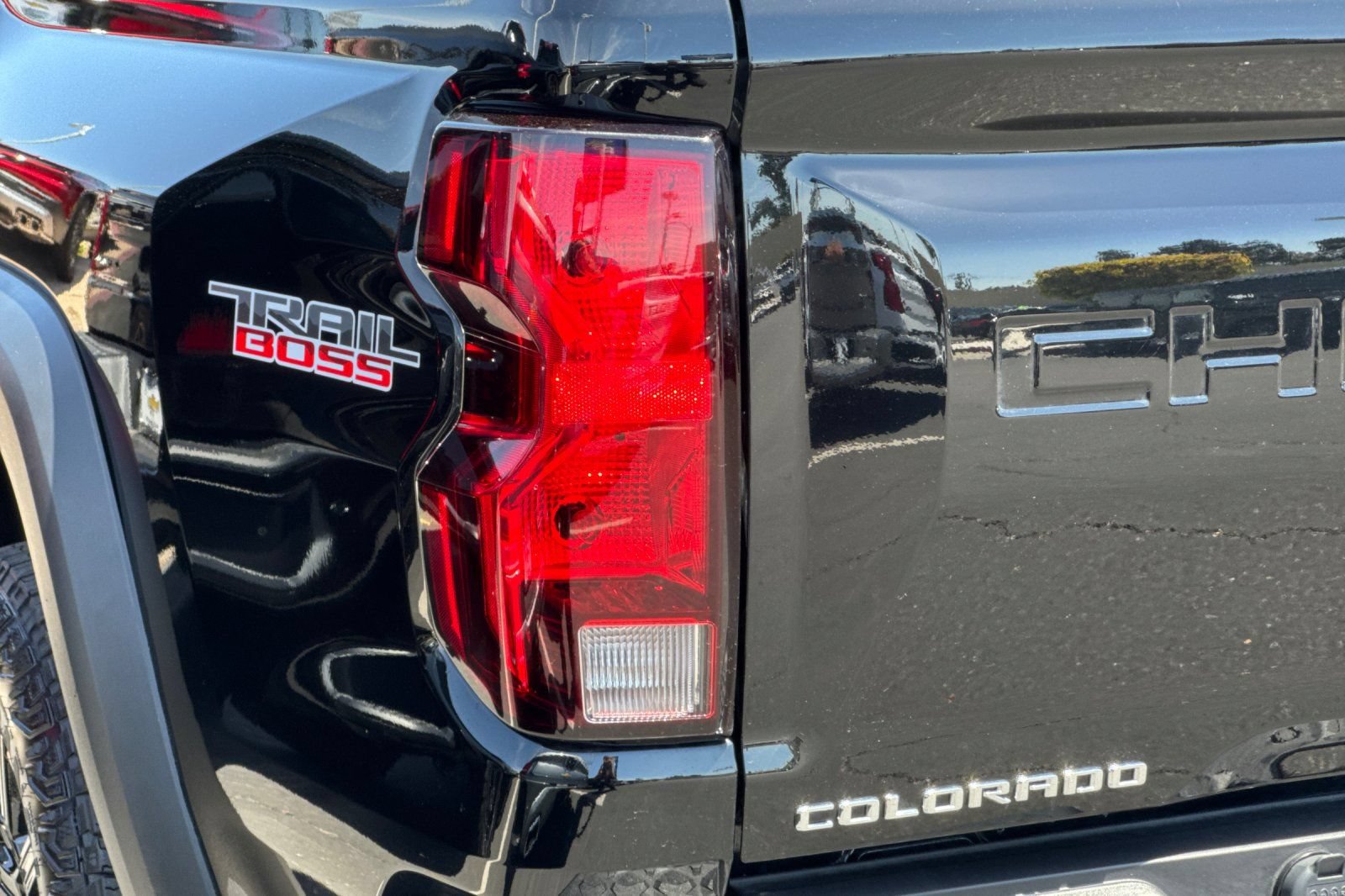 Used 2026 Chevrolet Colorado Trail Boss AWD/4WD image 44