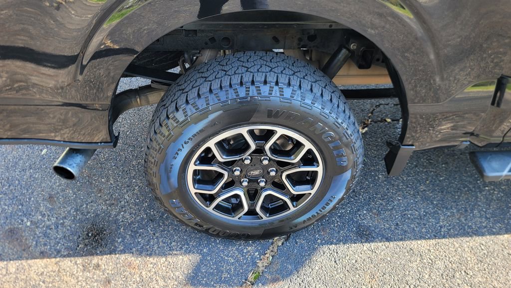 Used 2021 Ford F150 XLT w/ Equipment Group 302A High image 13