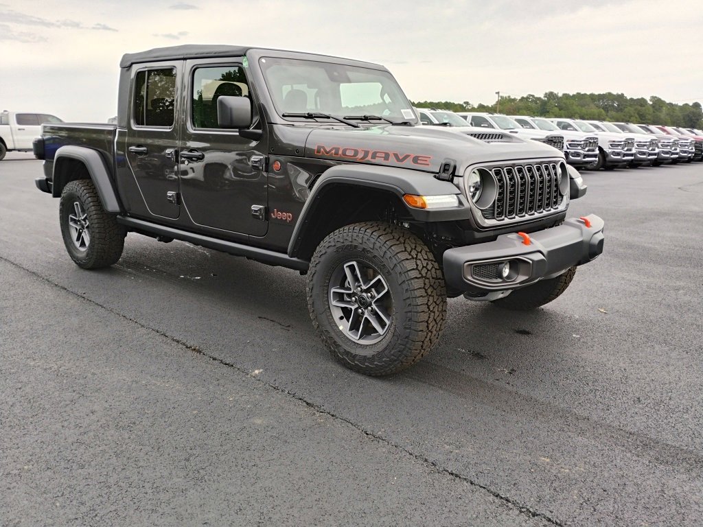 New 2025 Jeep Gladiator Mojave image 3