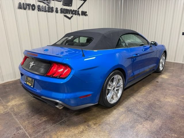 Used 2020 Ford Mustang Premium w/ Pony Package RWD image 9