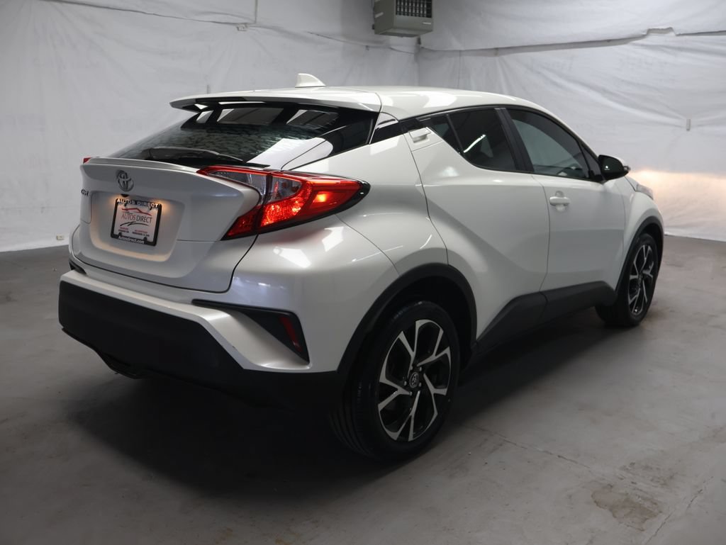 Used 2019 Toyota C-HR XLE FWD image 7