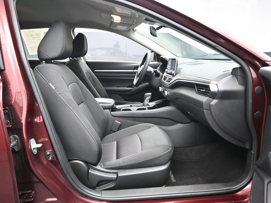 Used 2023 Nissan Altima 2.5 SV image 31