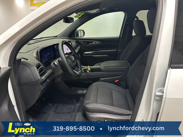 Used 2025 Chevrolet Traverse LT image 5