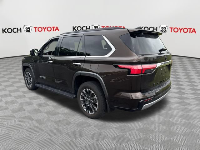 Used 2023 Toyota Sequoia Limited w/ Tow Technology Package AWD/4WD image 6