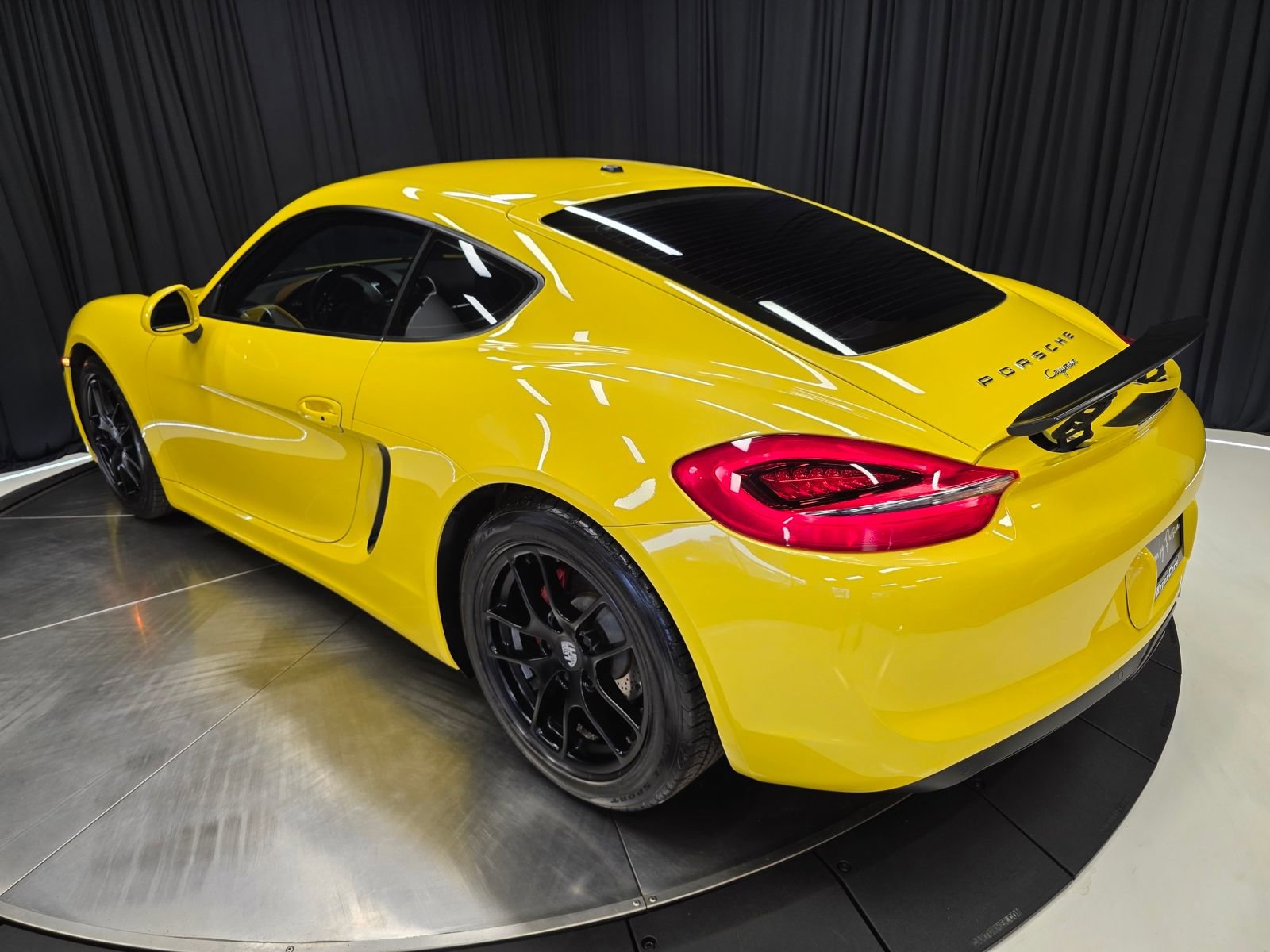 Used 2015 Porsche Cayman image 58
